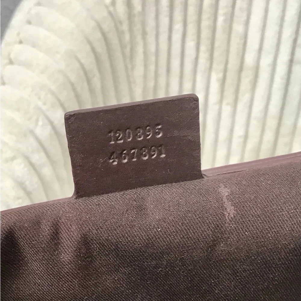 Gucci Bags - Picture 11 of 16